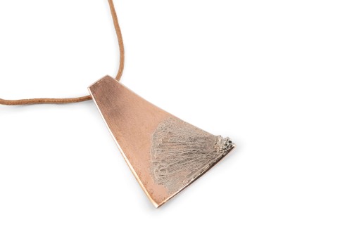 Trapez to zawieszka miedziana dla każdego, kto ceni indywidualny styl